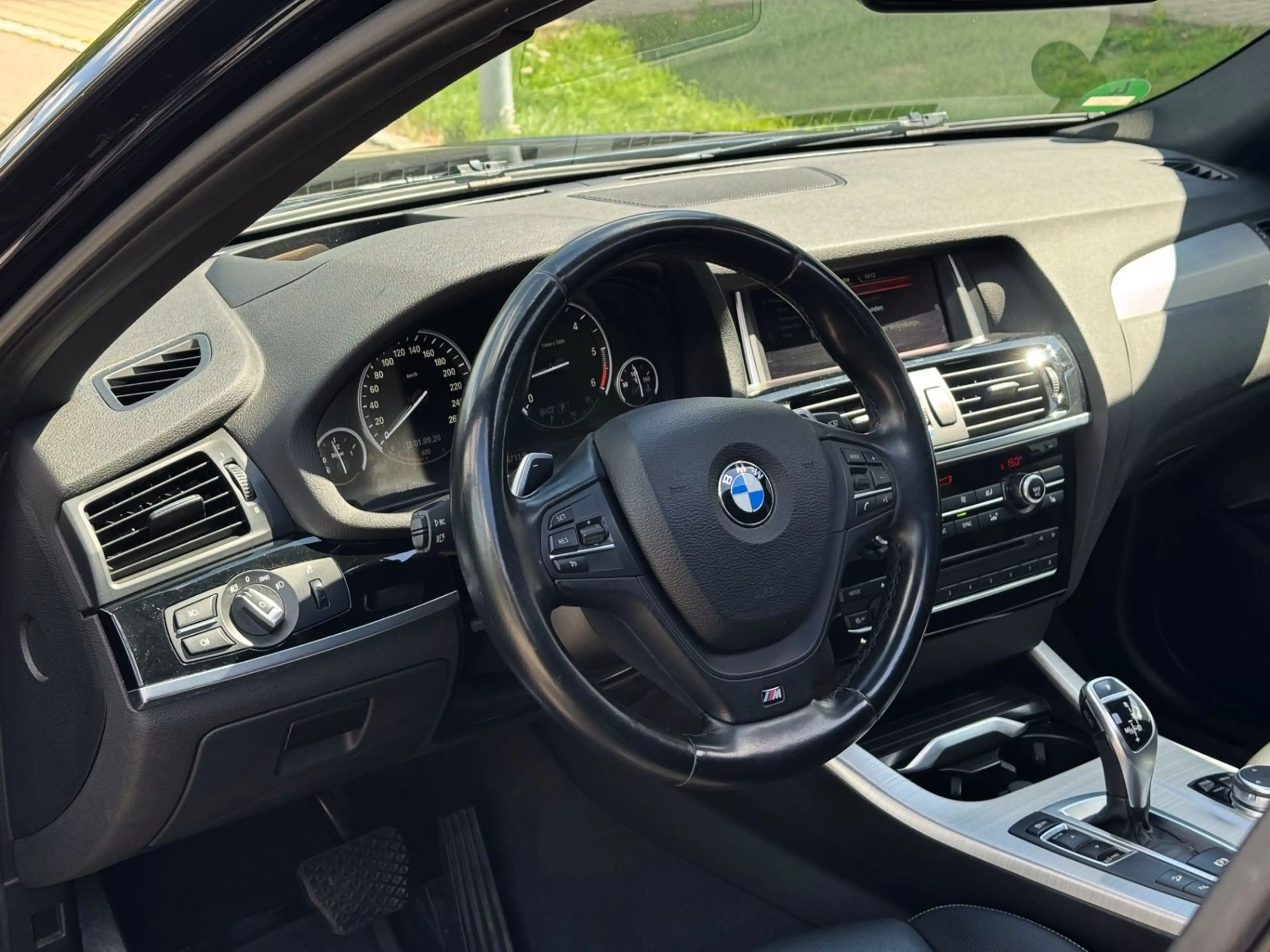 BMW X4 xDrive 35d *Kamera*AHK*H&K*HUD — photo 12