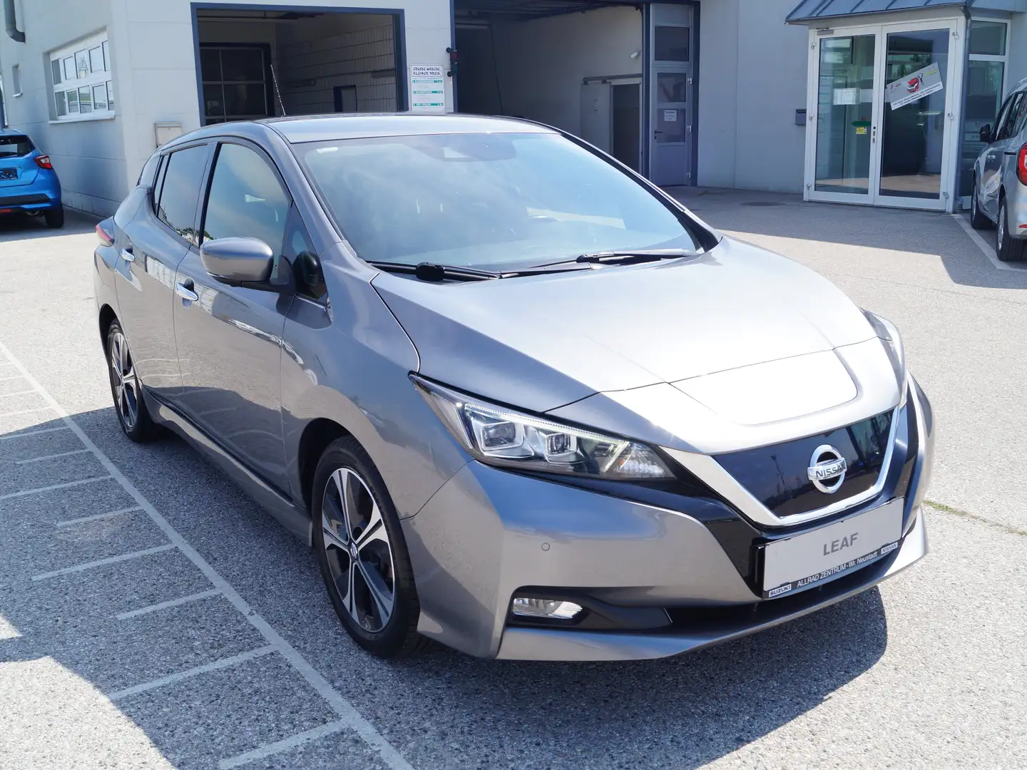 Nissan Leaf N-Connecta 40kWh Gris - 2