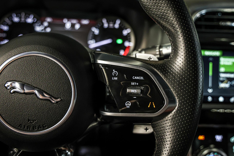 Jaguar XE 2.0 P250 R-Dynamic HSE NAVI LEER CAMERA CARPLAY. — photo 29