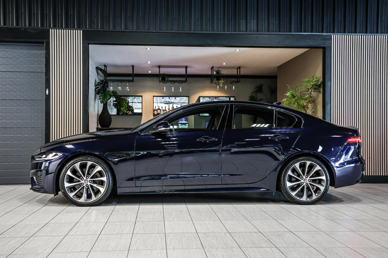 Jaguar XE 2.0 P250 R-Dynamic HSE NAVI LEER CAMERA CARPLAY. — photo 6
