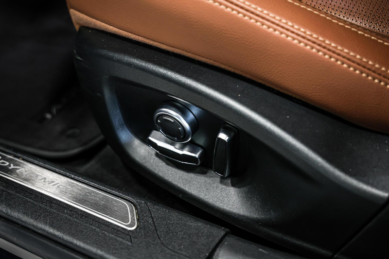 Jaguar XE 2.0 P250 R-Dynamic HSE NAVI LEER CAMERA CARPLAY. — photo 12