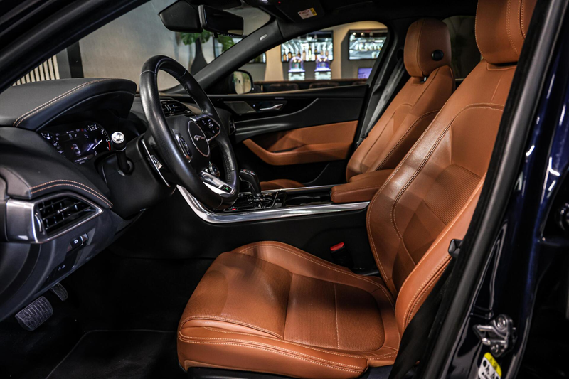 Jaguar XE 2.0 P250 R-Dynamic HSE NAVI LEER CAMERA CARPLAY. — photo 10