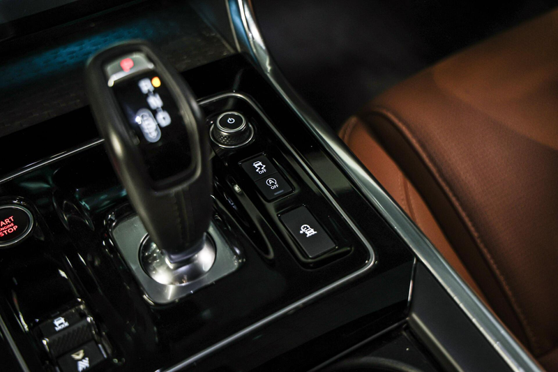 Jaguar XE 2.0 P250 R-Dynamic HSE NAVI LEER CAMERA CARPLAY. — photo 44