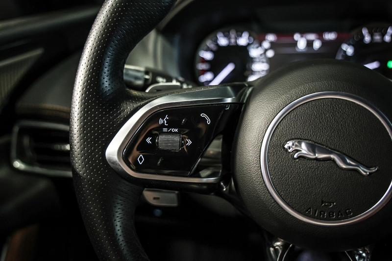 Jaguar XE 2.0 P250 R-Dynamic HSE NAVI LEER CAMERA CARPLAY. — photo 28