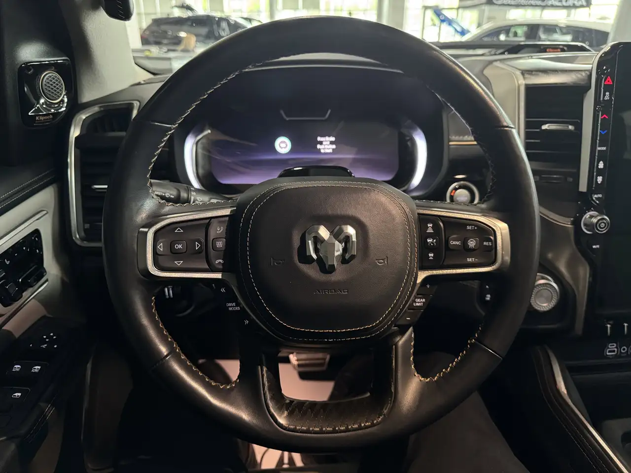 RAM 1500 снимка RAM 1500
