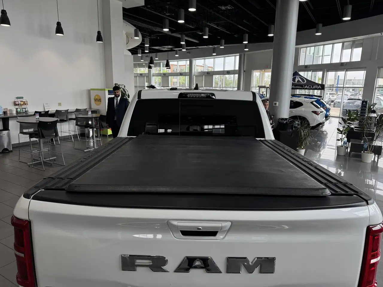RAM 1500 снимка RAM 1500