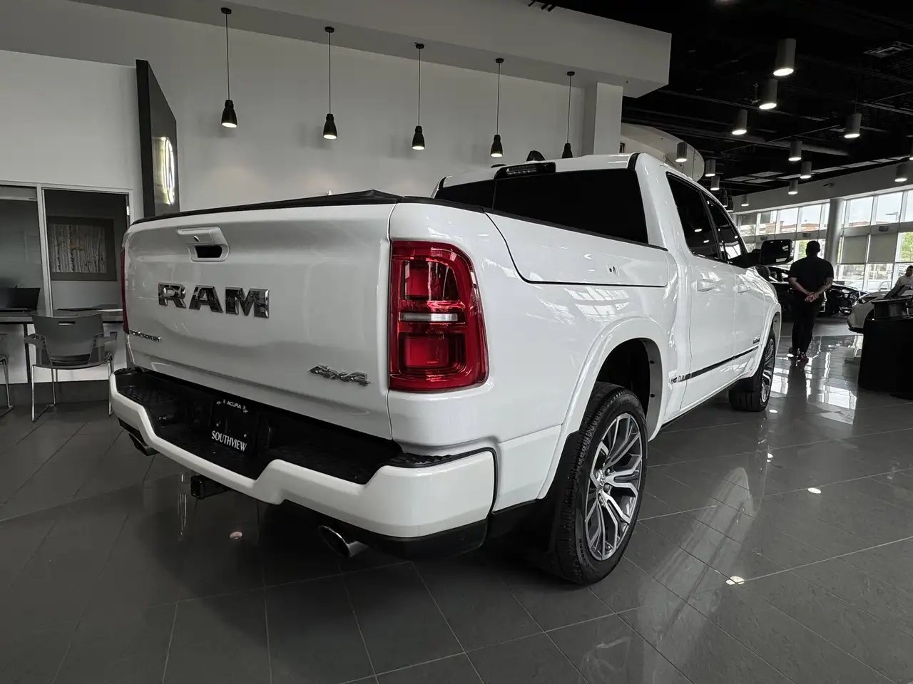 RAM 1500 снимка RAM 1500