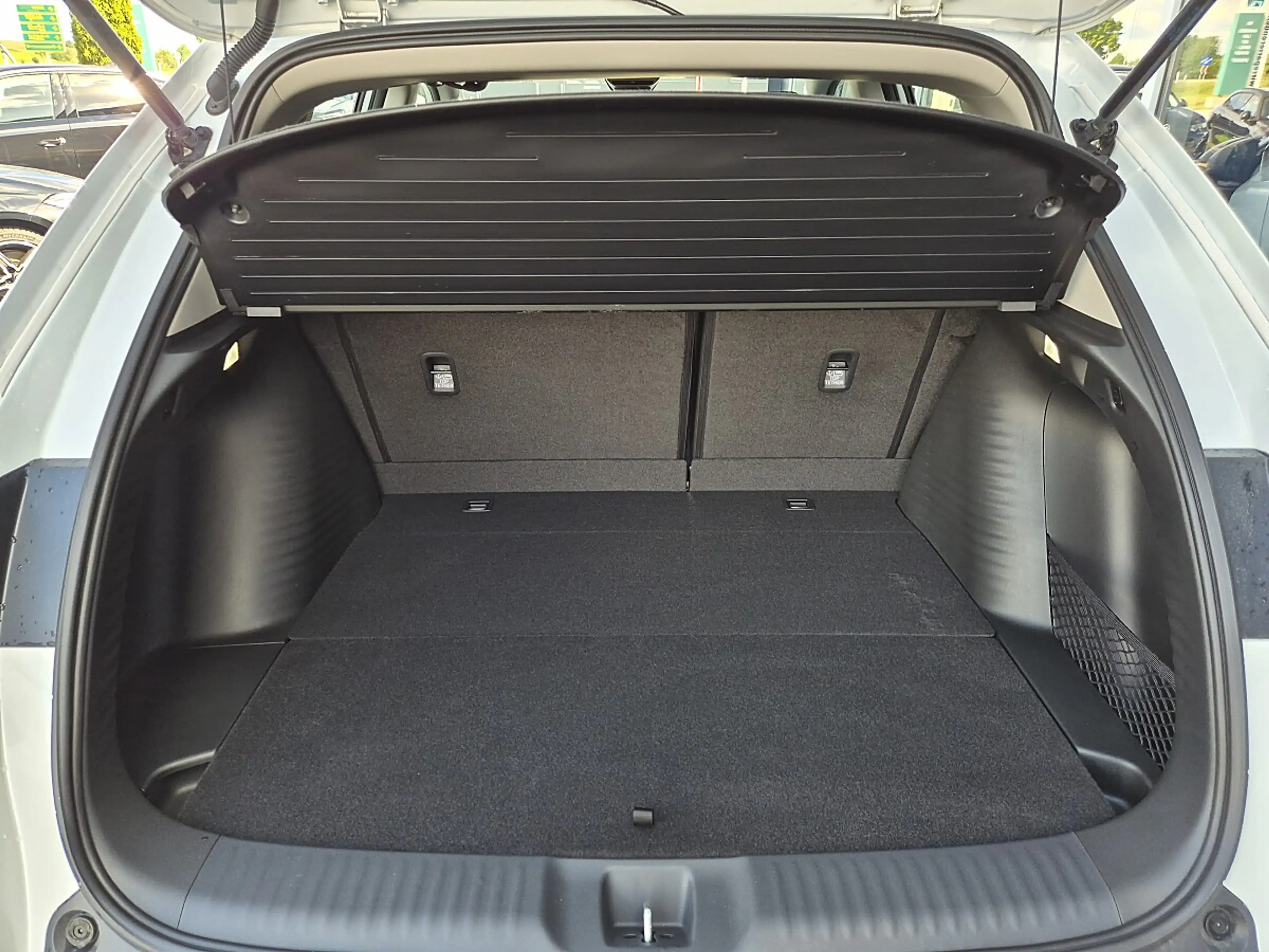 Honda ZR-V 2,0 i-MMD Hybrid Elegance Aut. — photo 15