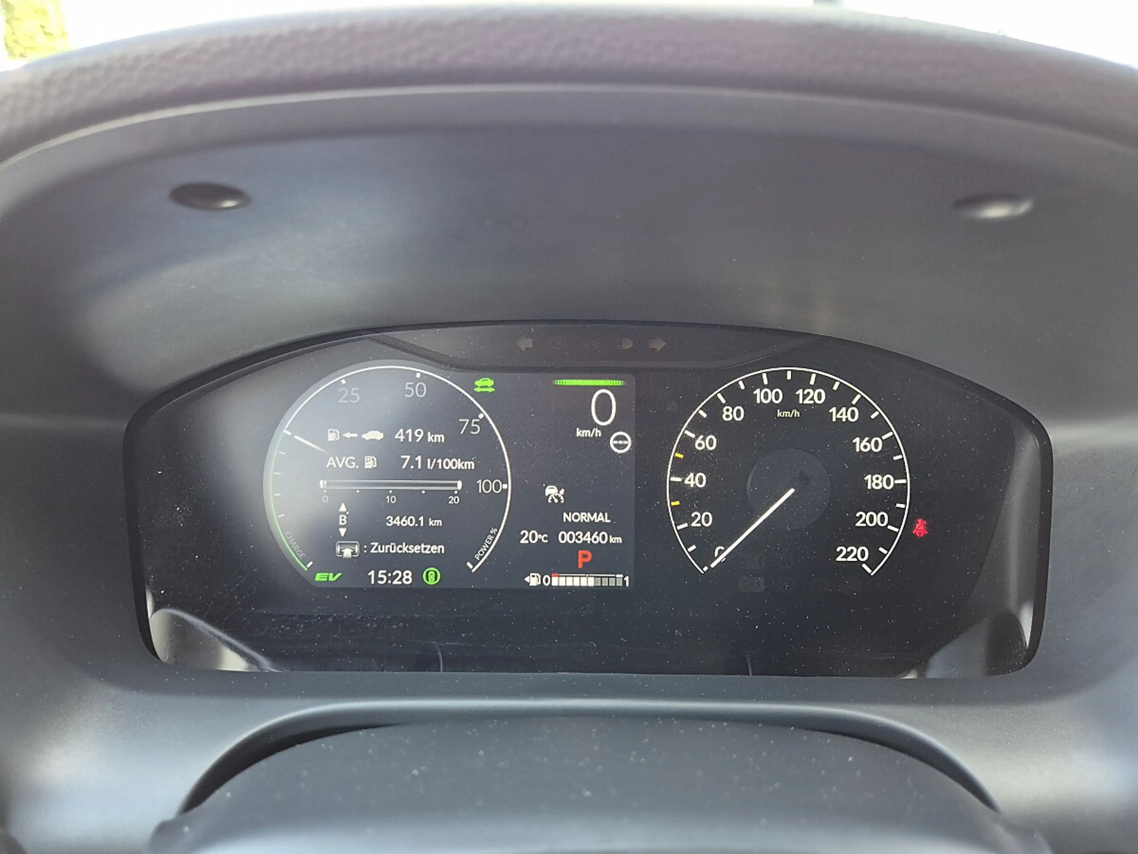 Honda ZR-V 2,0 i-MMD Hybrid Elegance Aut. — photo 8