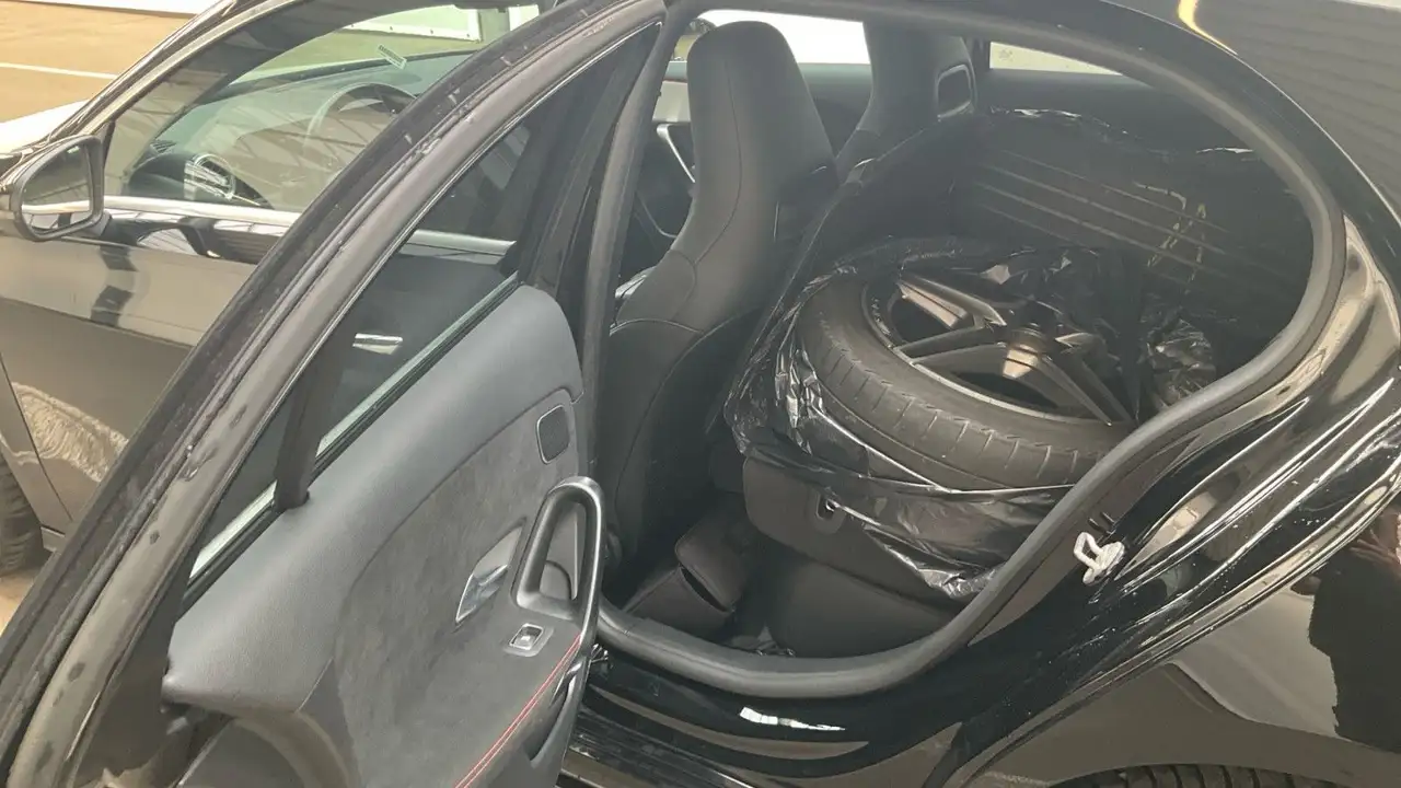 Mercedes-Benz A-Class e AMG Burmest*AHK*Alcantara*18*VZ*Spur*LED, миниатюра 14