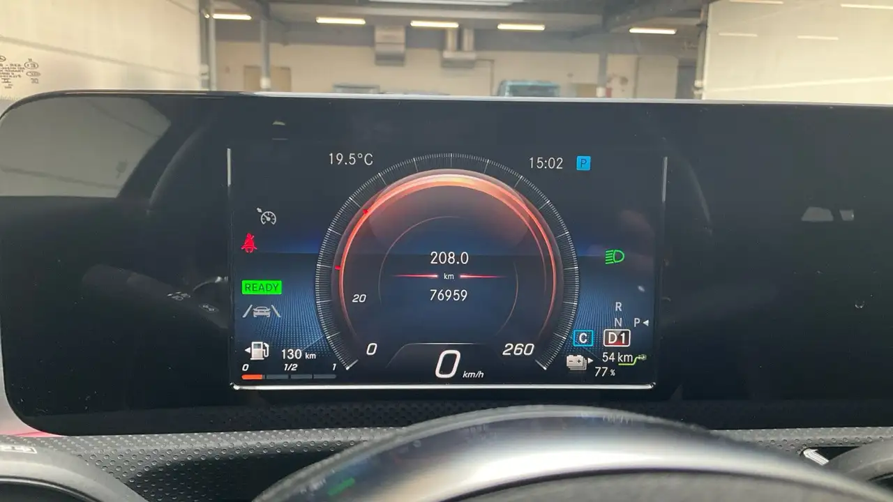 Mercedes-Benz A-Class e AMG Burmest*AHK*Alcantara*18*VZ*Spur*LED, миниатюра 10