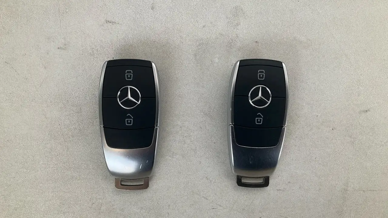 Mercedes-Benz A-Class e AMG Burmest*AHK*Alcantara*18*VZ*Spur*LED, миниатюра 13