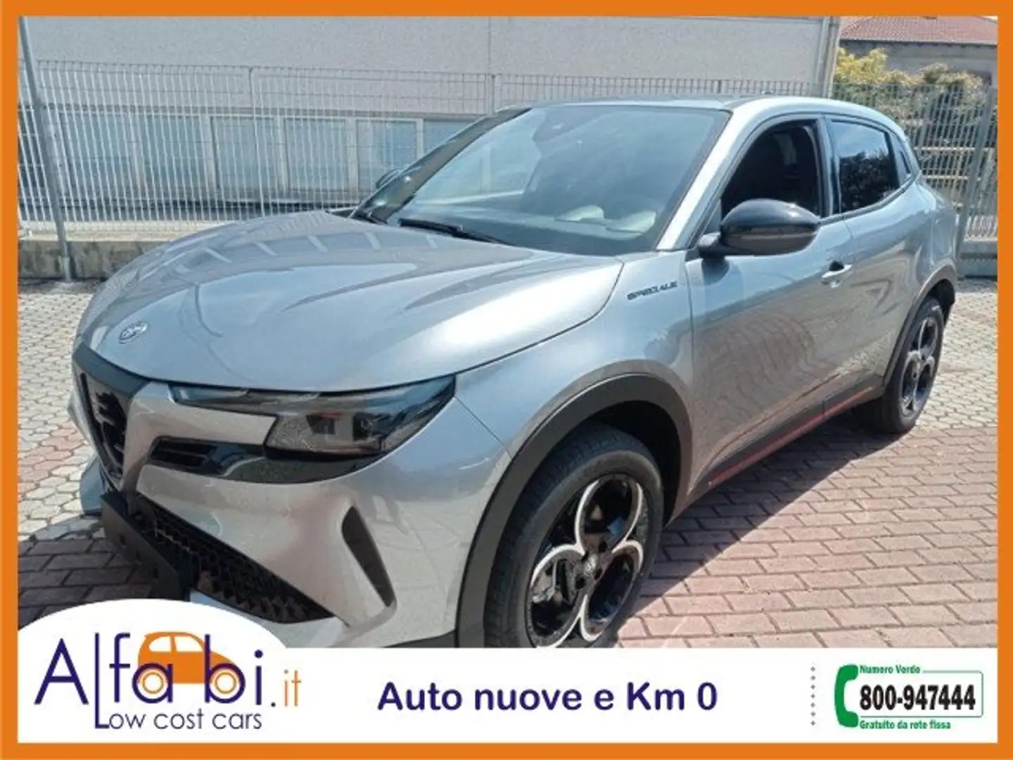 Alfa Romeo Junior 1.2 145CV Hybrid eDCT6 Ibrida Speciale Grigio - 2
