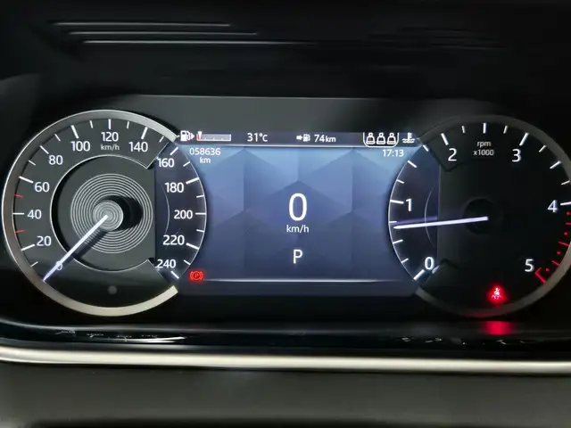 Land Rover Range Rover Evoque view 13