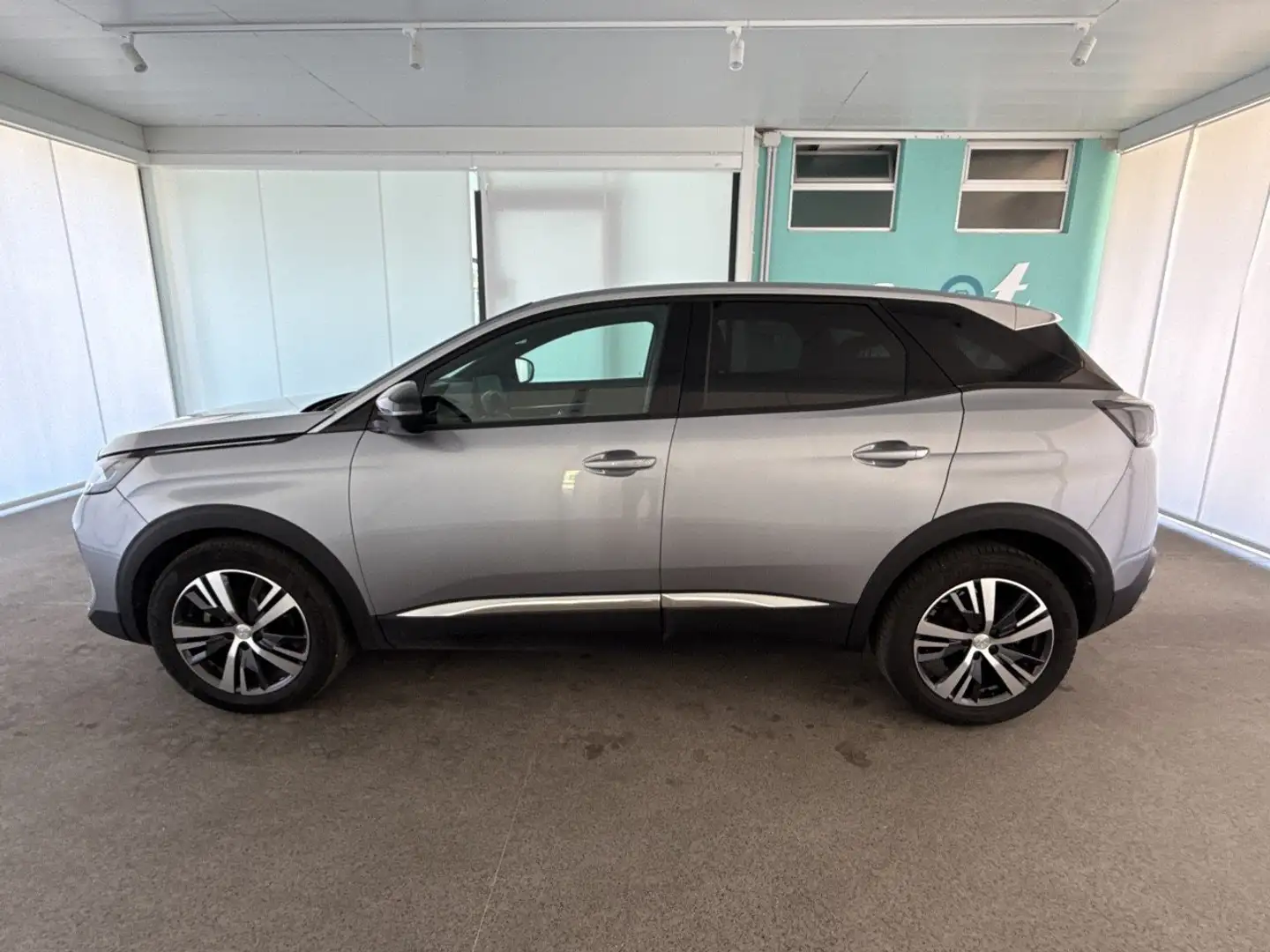 Peugeot 3008 BlueHDI 130 EAT8 S&S Allure Pack Gris - 2