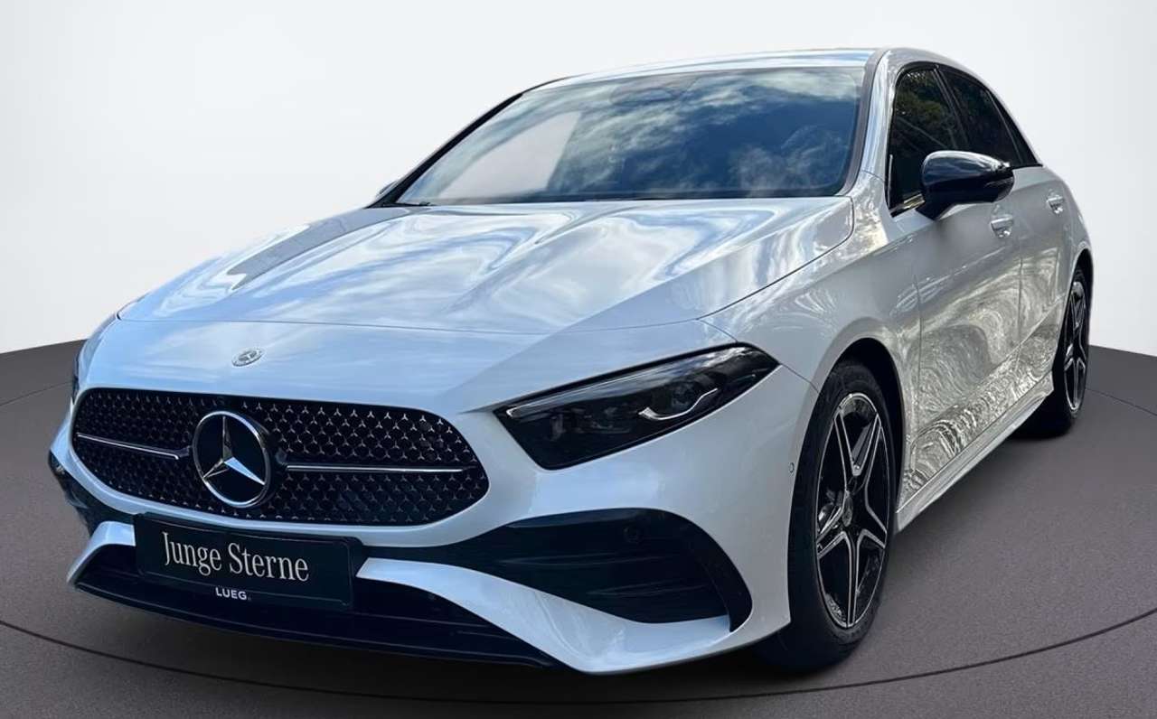 Mercedes-Benz A 180 d AMG Night auto 2025 116cv camera 360° 18"