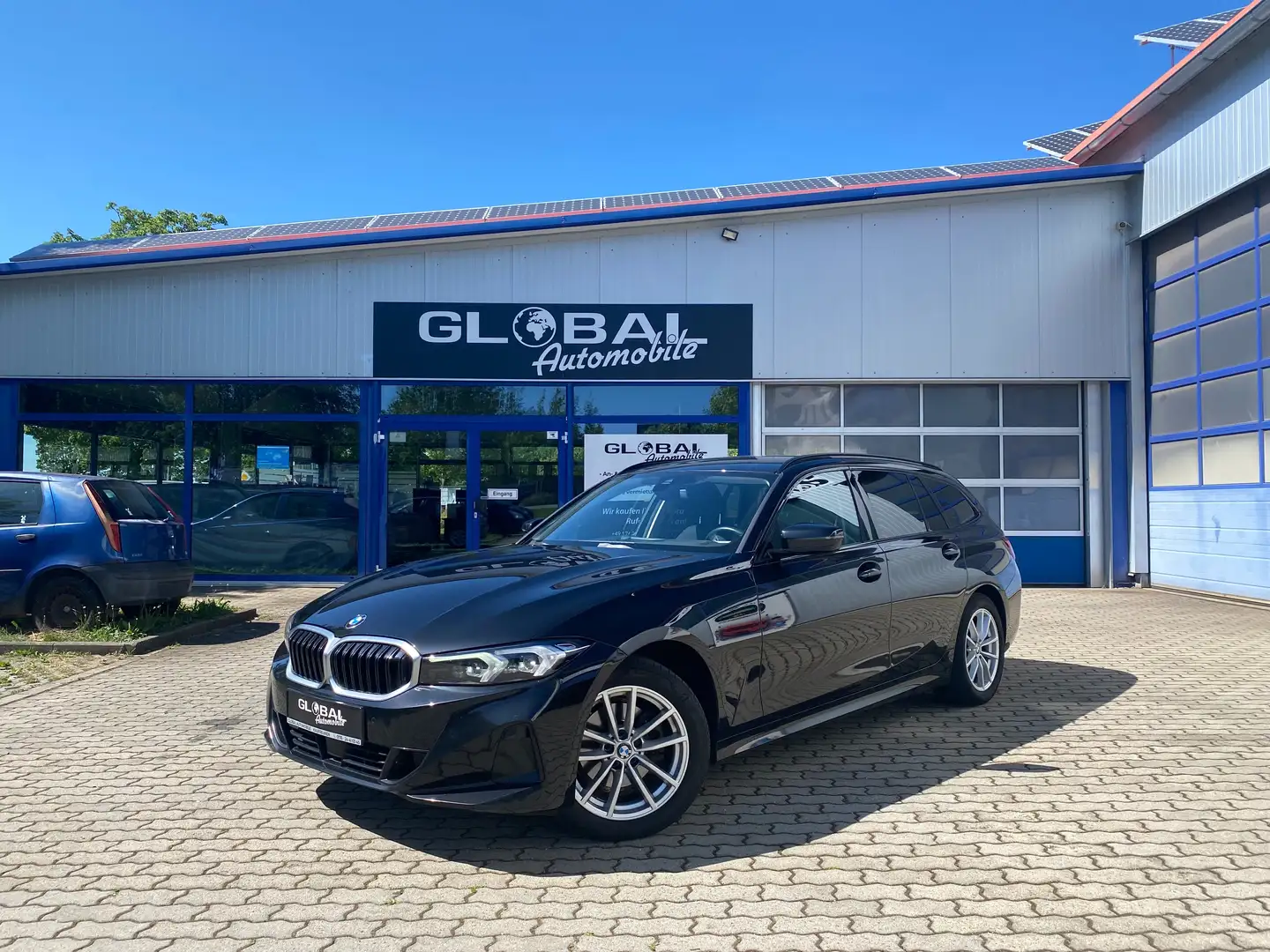 BMW 320 320 d*FACELIFT*HEAD-UP*CURVED*LED* Schwarz - 1