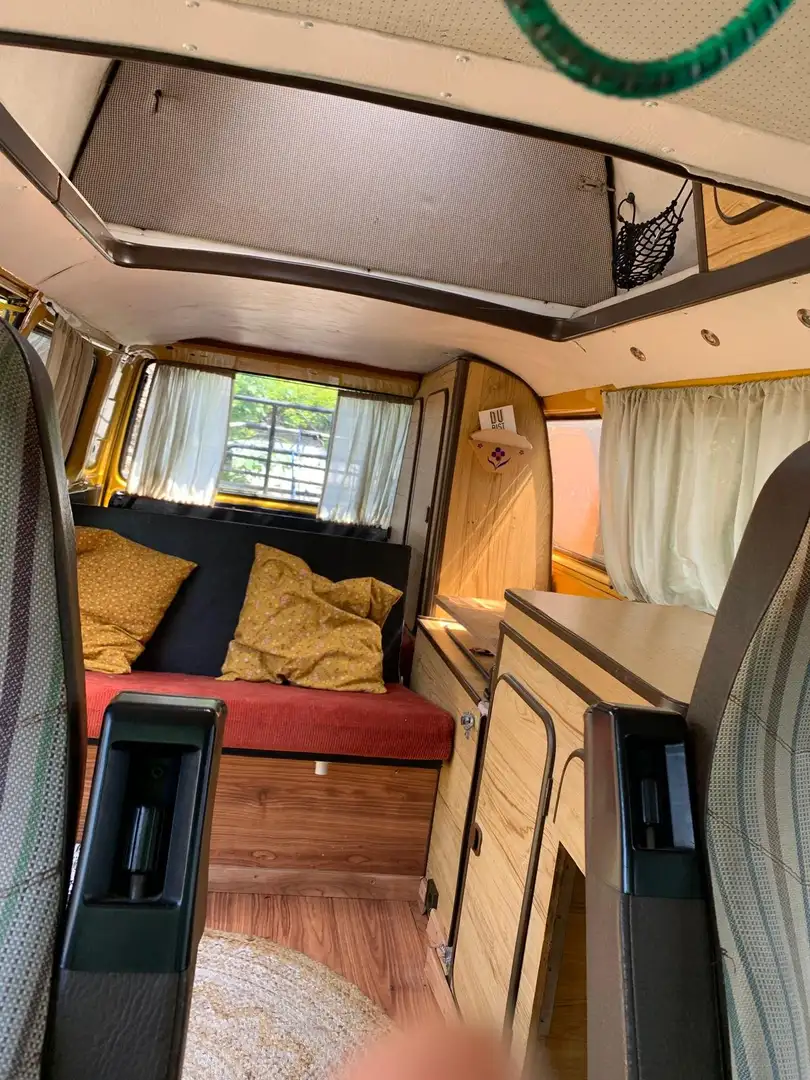 Volkswagen T3 Transporter 253 041/M516 Yellow - 2