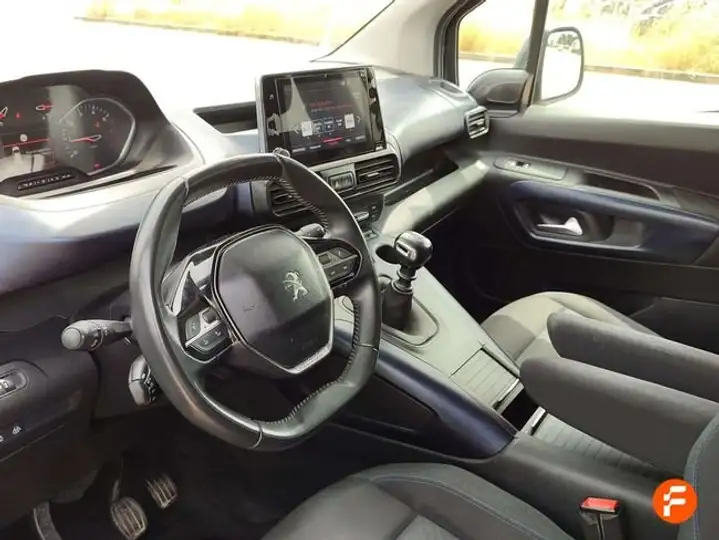 Peugeot Rifter 1.2 PureTech Access Standard 2019, foto 12