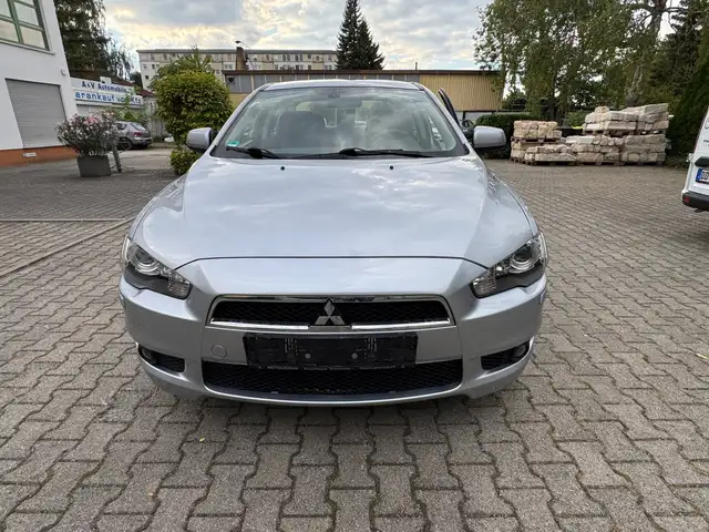 Mitsubishi Lancer Lancer Stufenheck 1.6