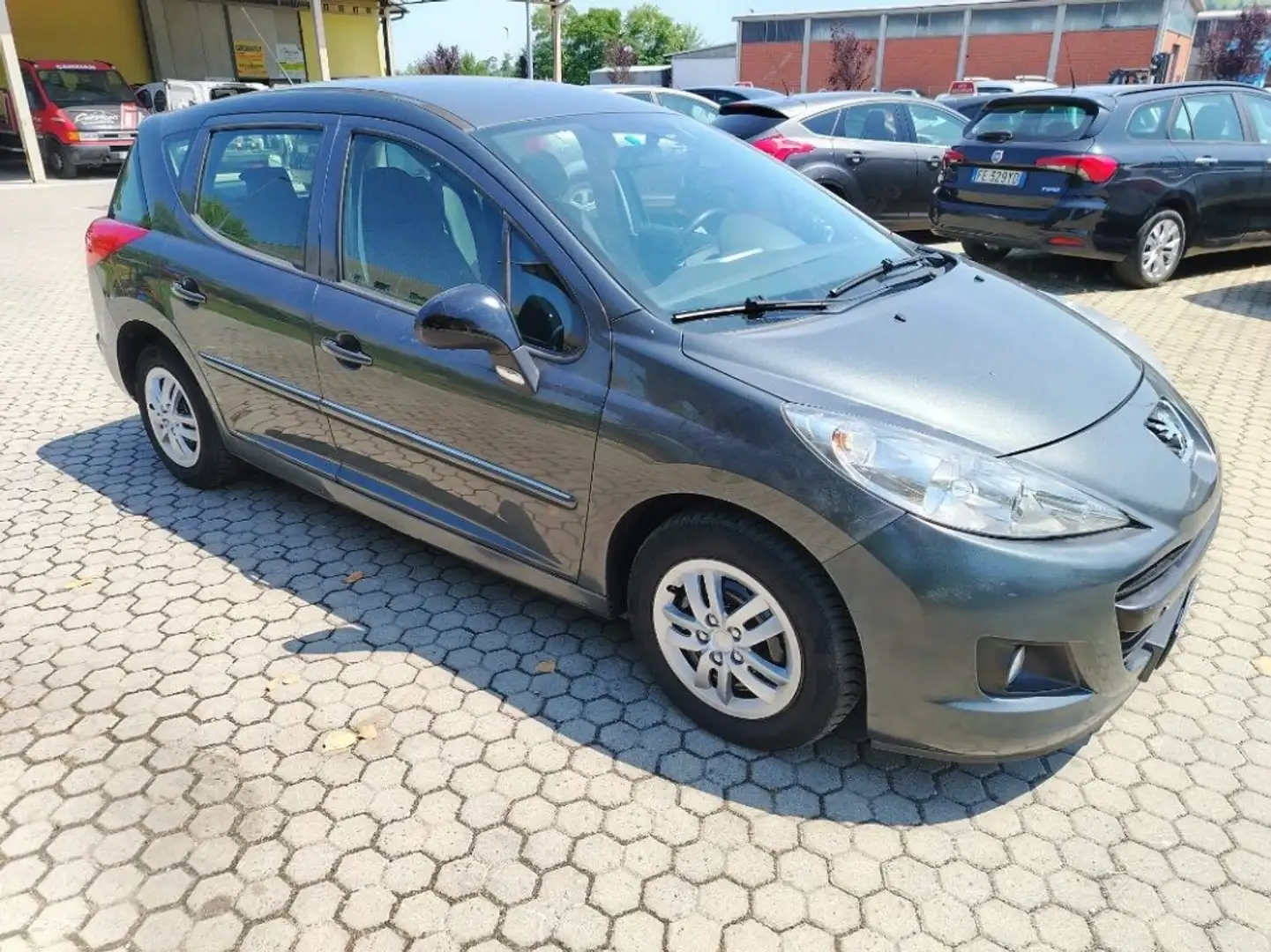 Peugeot 207 207 SW 1.4 8v Energie eco-Gpl 75cv Argent - 2