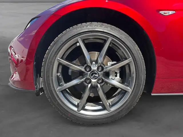 Mazda MX-5 view 15
