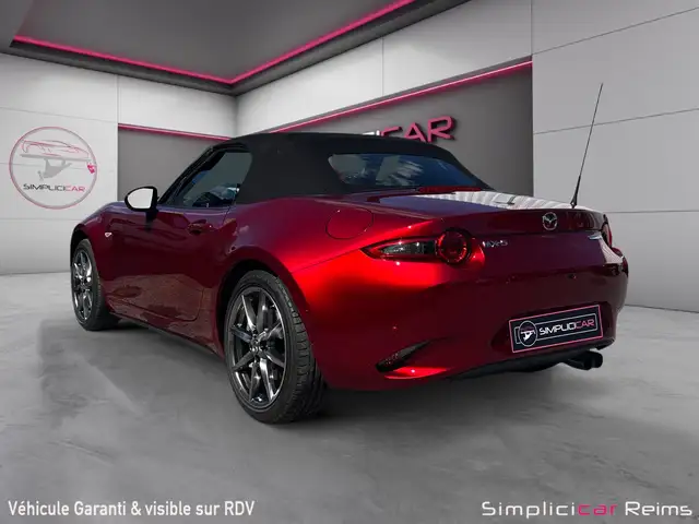 Mazda MX-5 view 5