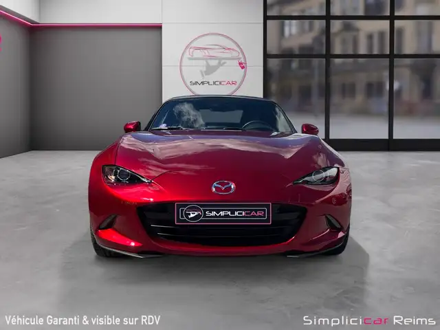Mazda MX-5 view 2