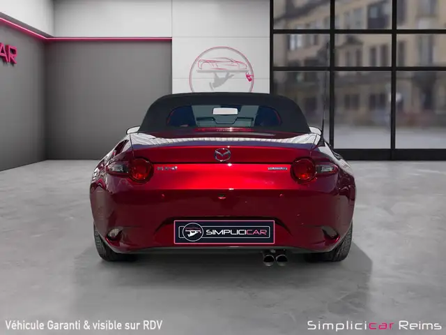 Mazda MX-5 view 6