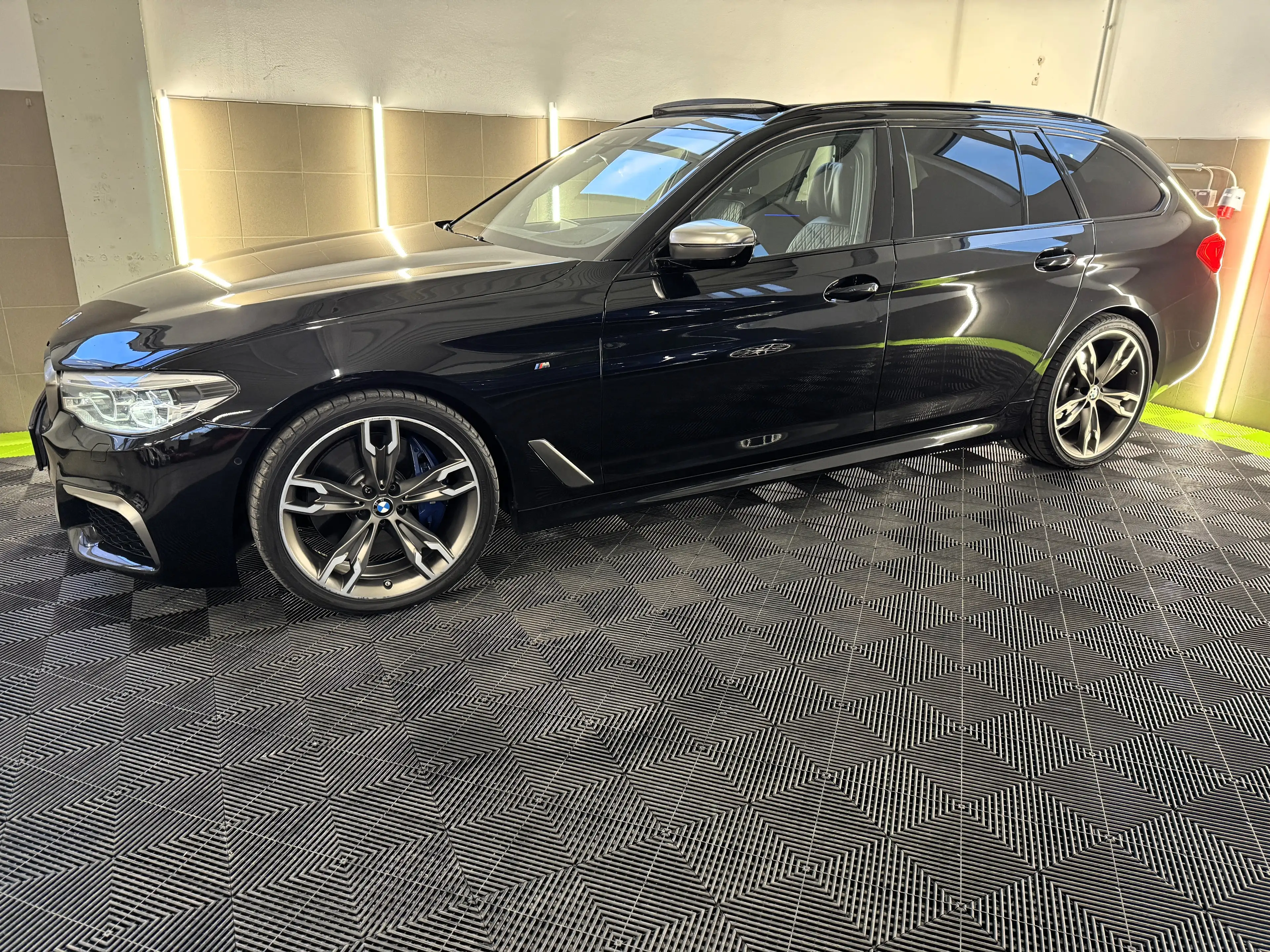 BMW M550 M550d xDrive M-Performance/Massage/Individual/VOLL — photo 3