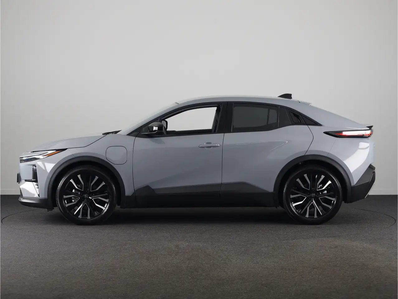 Toyota C-HR 2026 — фото 9