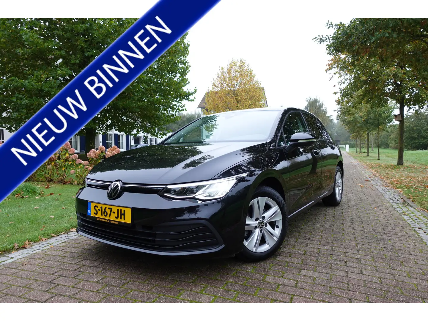 Volkswagen Golf 1.5 TSI Life Business | Camera | CarPlay | LED | A Zwart - 1