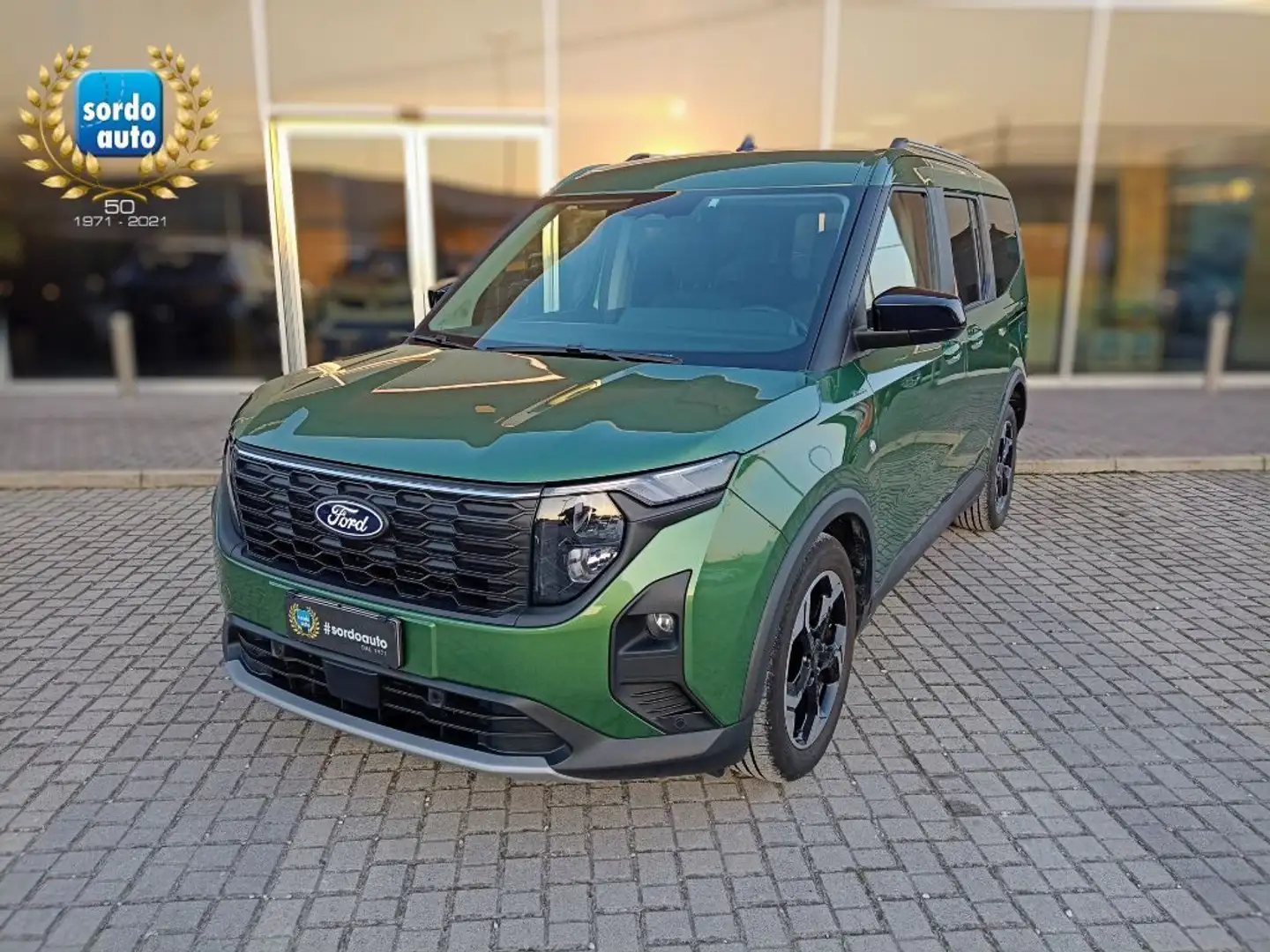 Ford Tourneo Courier 1.0 EcoBoost Active Verde - 1