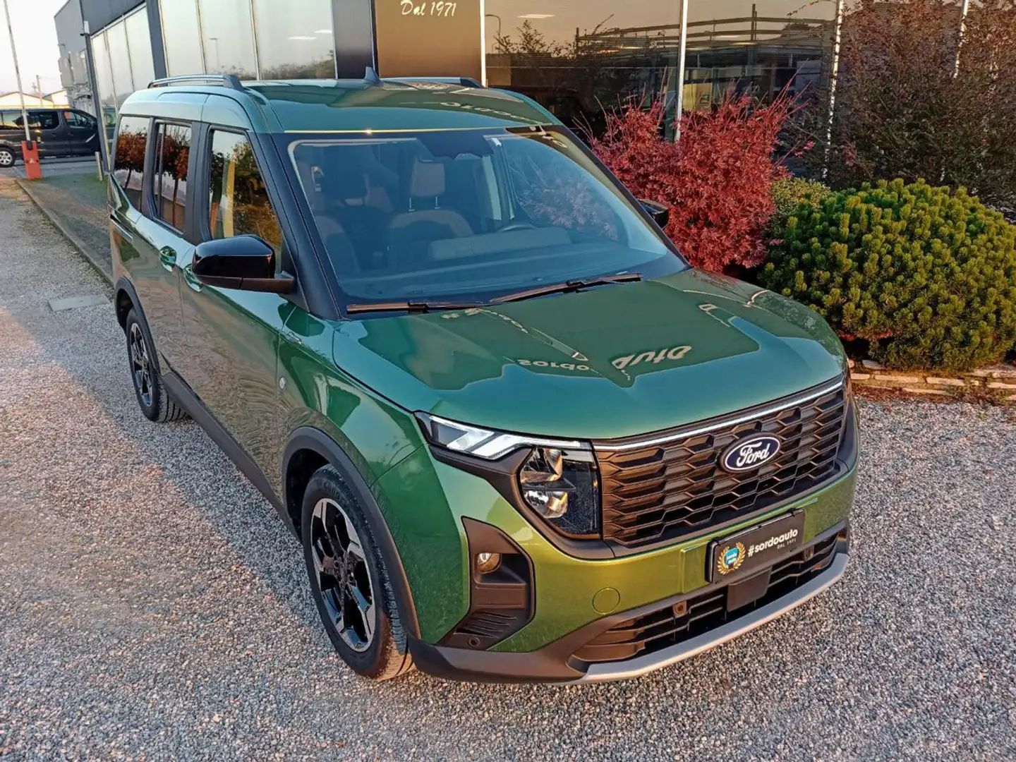 Ford Tourneo Courier 1.0 EcoBoost Active Verde - 2