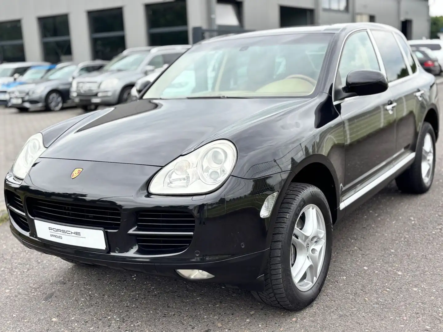 Porsche Cayenne 3.2 Benzin+Gas Navi-Multimedia/Leder/SD Schwarz - 1