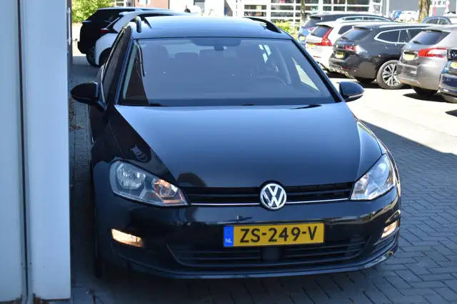 Volkswagen Golf view 12