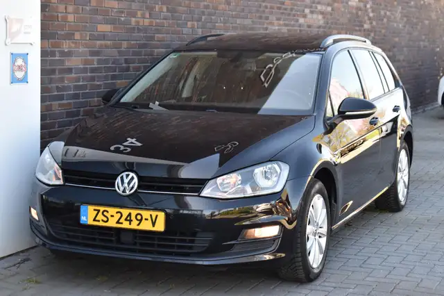 Volkswagen Golf view 7
