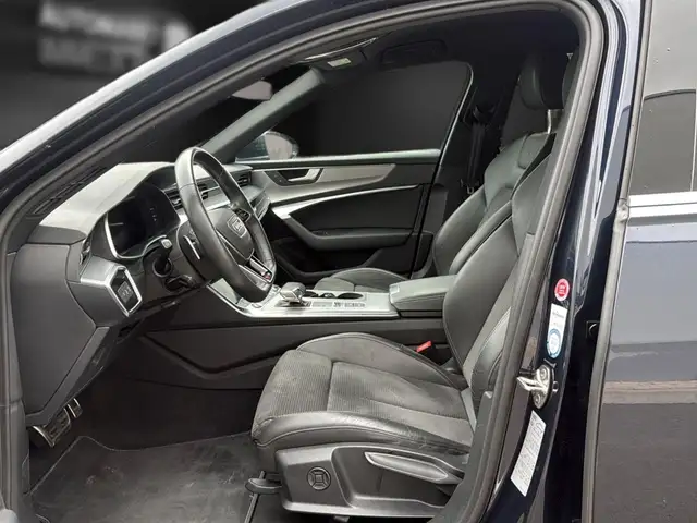 Audi A6 view 13