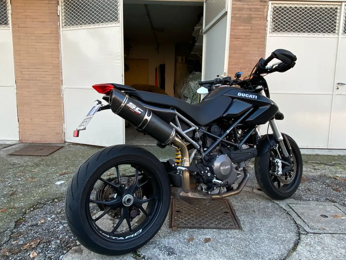 Ducati Hypermotard 796 Černá - 2