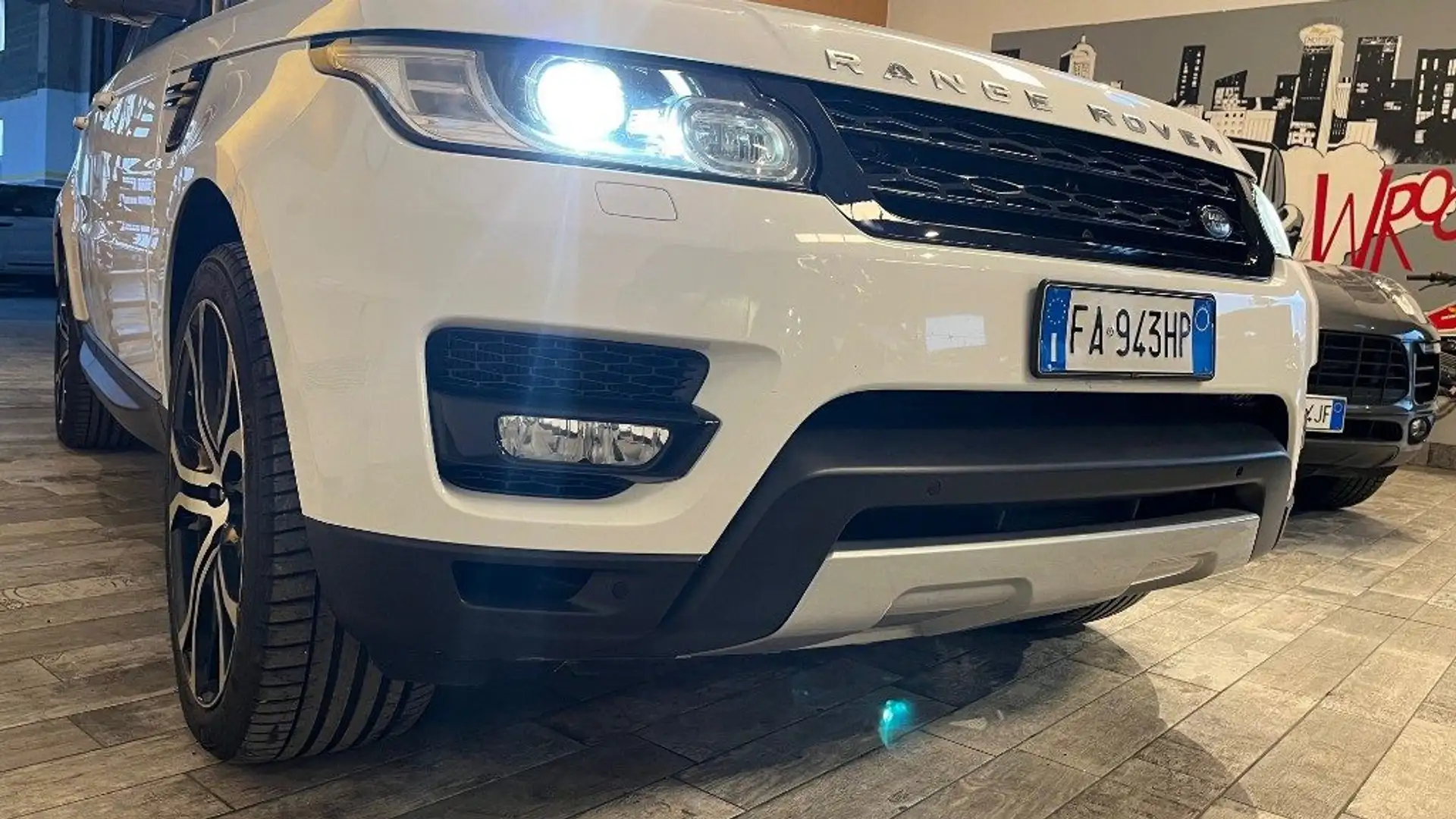 Land Rover Range Rover Sport 3.0 SDV6 HSE Dynamic - PERFETTO Weiß - 2