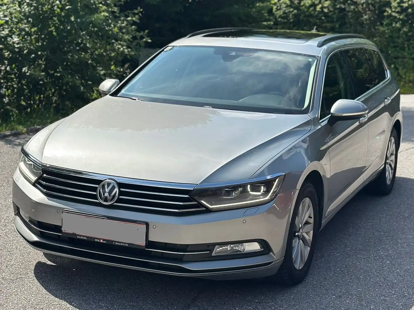 Volkswagen Passat Variant Passat Variant Comfortline 1,6 TDI Comfortline Silber - 1