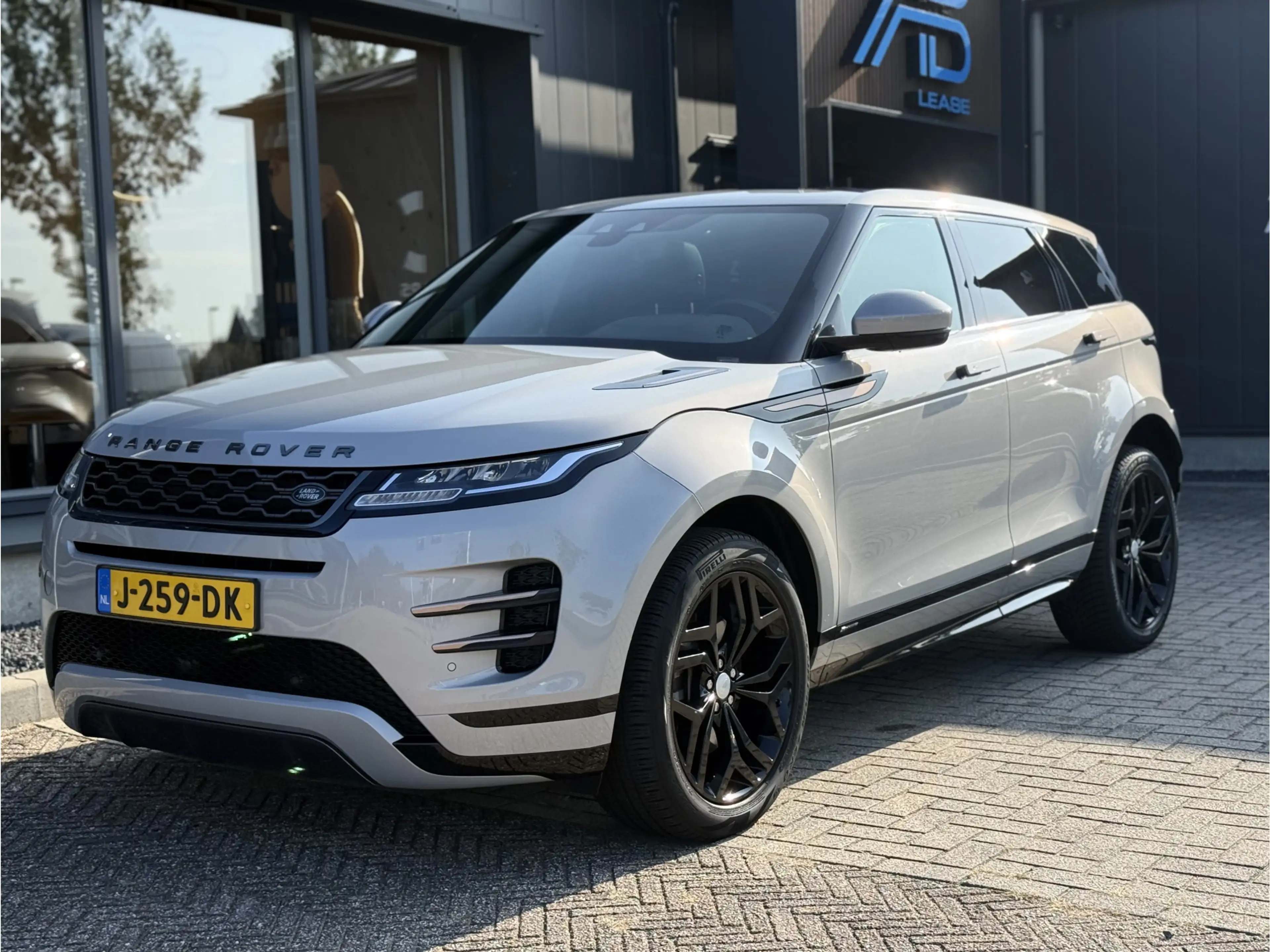 Land Rover Range Rover Evoque 2.0 P200 AWD R-Dynamic S Pano — photo 7