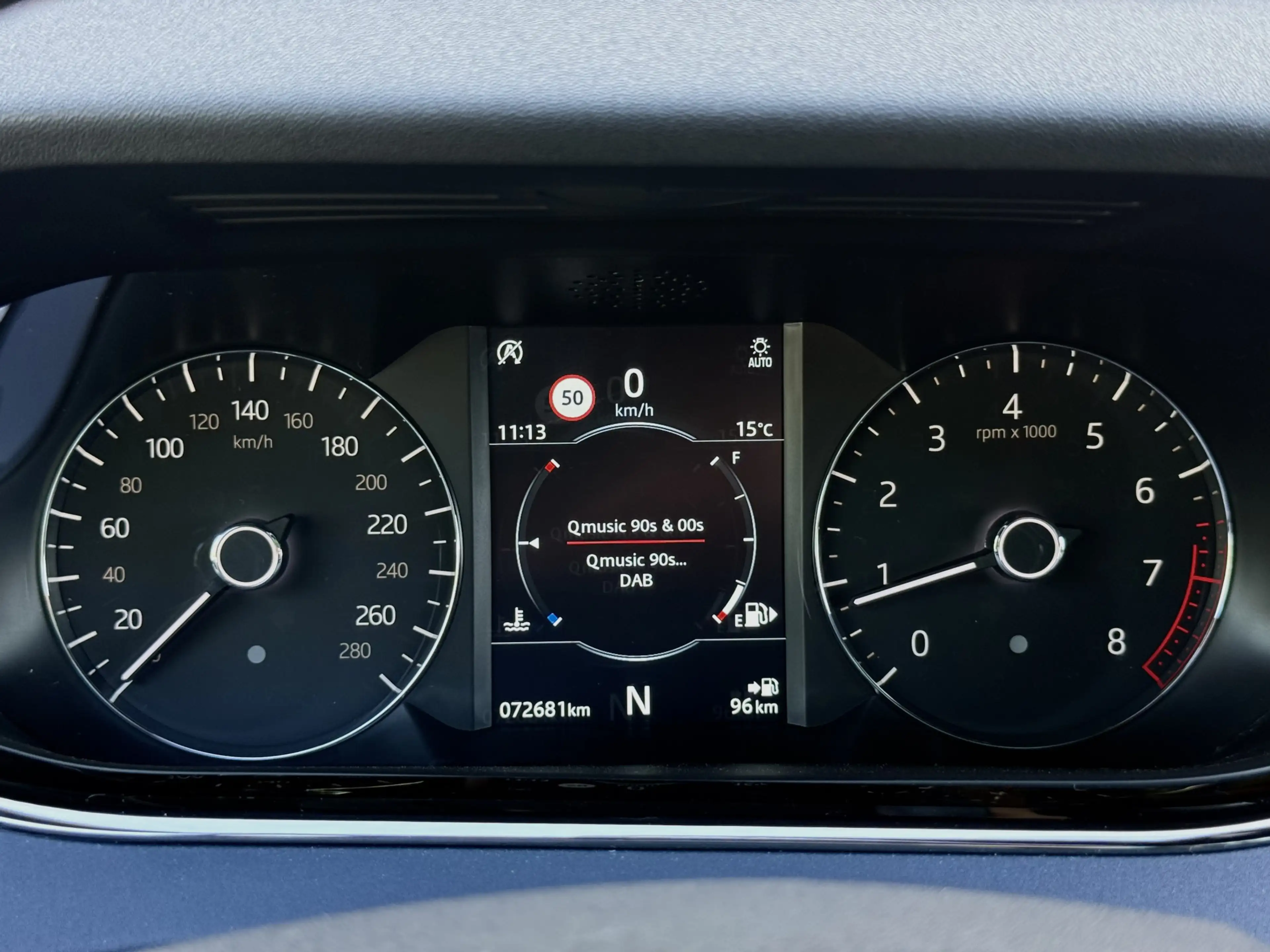 Land Rover Range Rover Evoque 2.0 P200 AWD R-Dynamic S Pano — photo 29