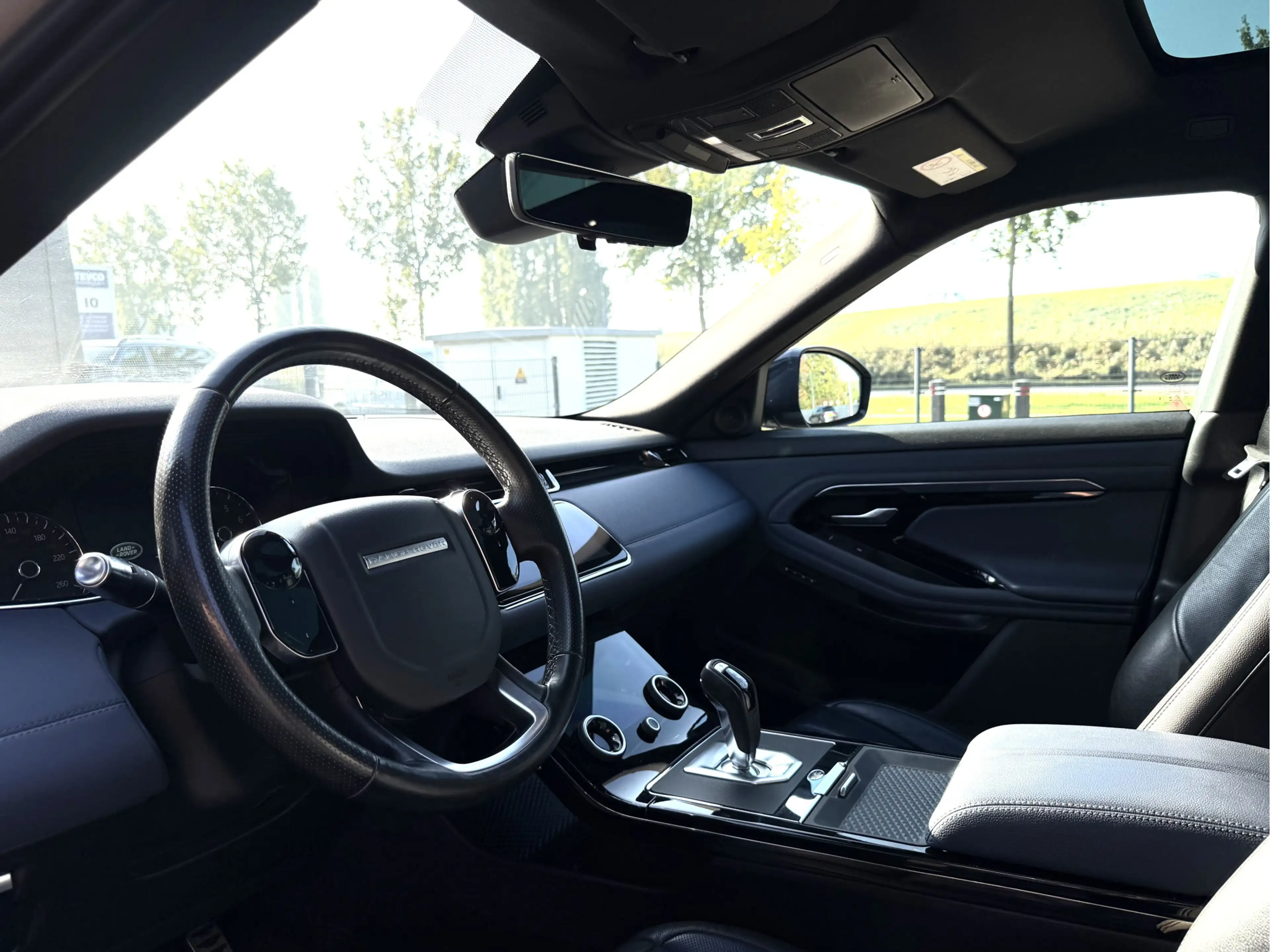 Land Rover Range Rover Evoque 2.0 P200 AWD R-Dynamic S Pano — photo 12