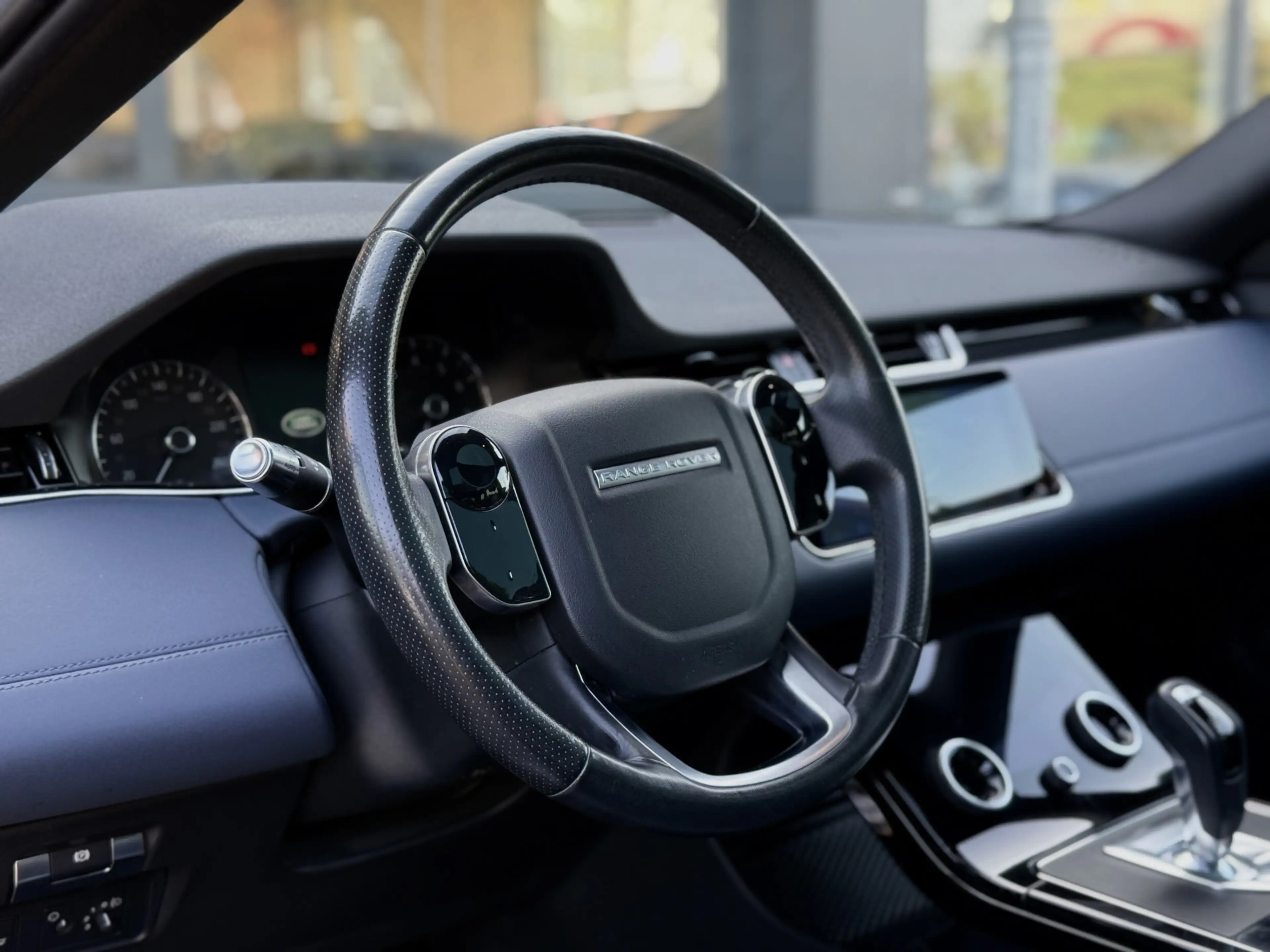 Land Rover Range Rover Evoque 2.0 P200 AWD R-Dynamic S Pano — photo 14