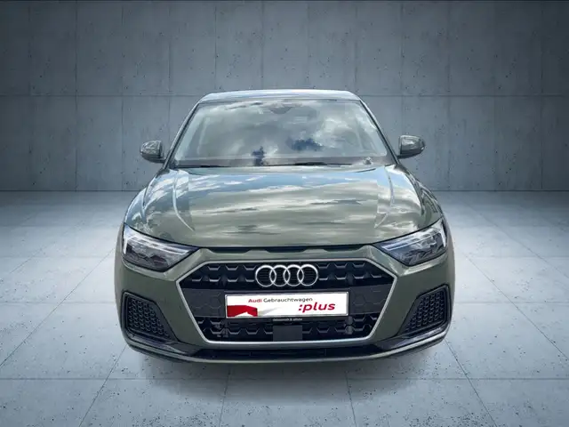 Audi A1 view 8