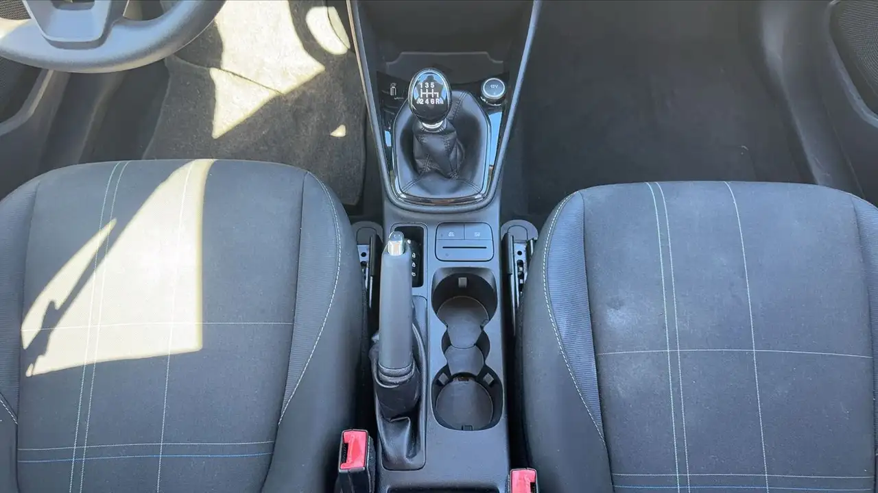 Ford Fiesta 5 portes — photo 26