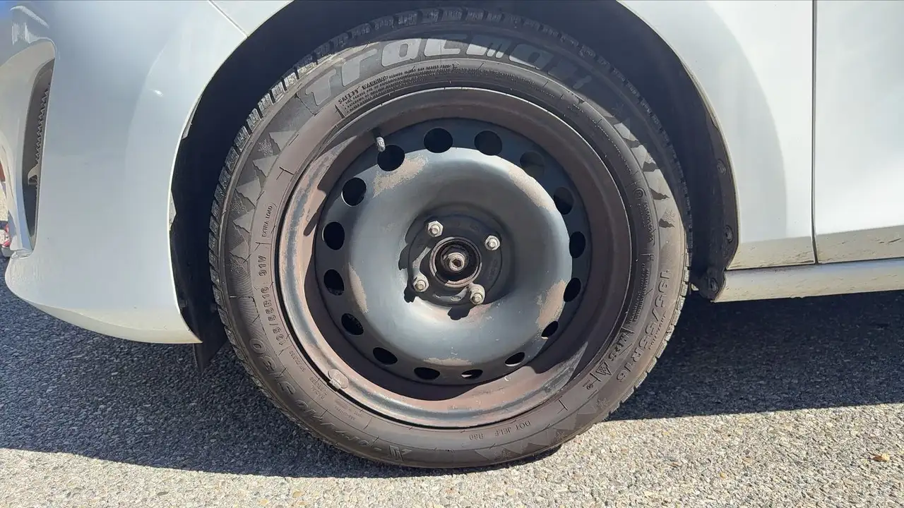 Ford Fiesta 5 portes — photo 18