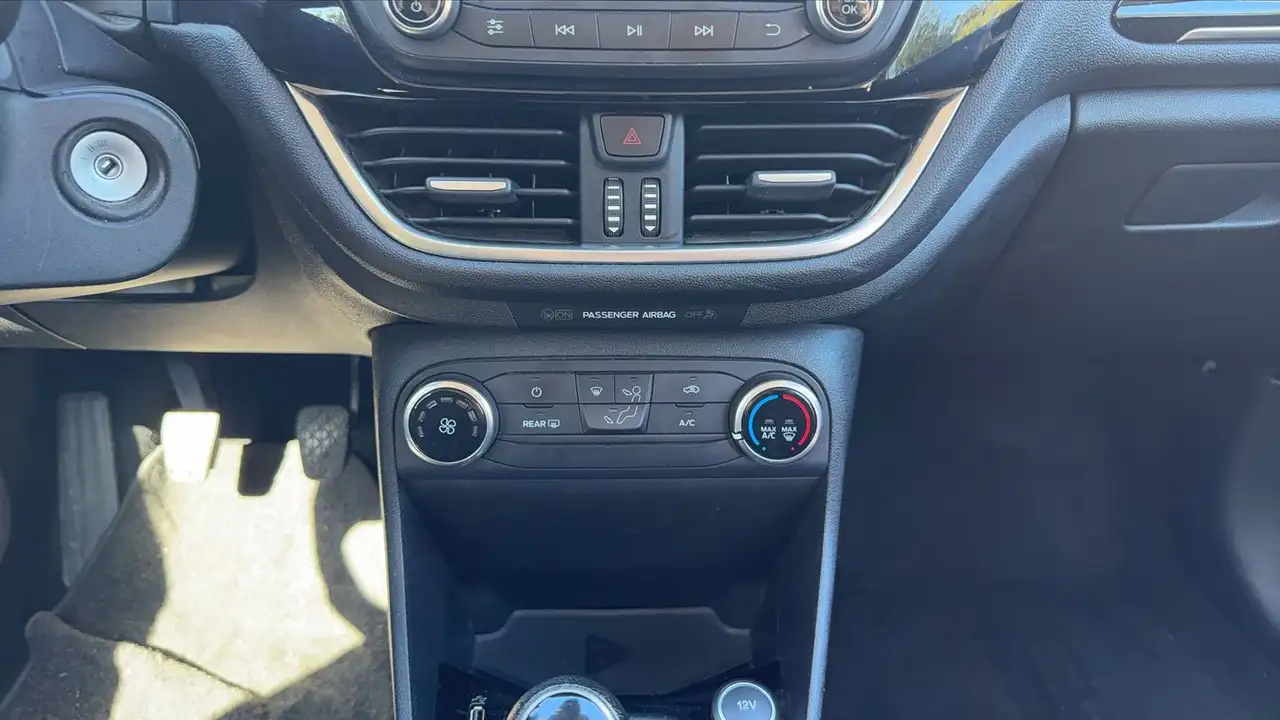 Ford Fiesta 5 portes — photo 13