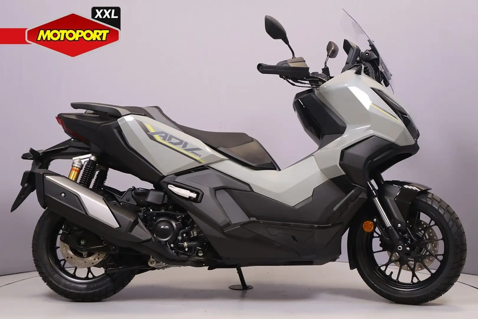 Honda ADV 350 Grijs - 1